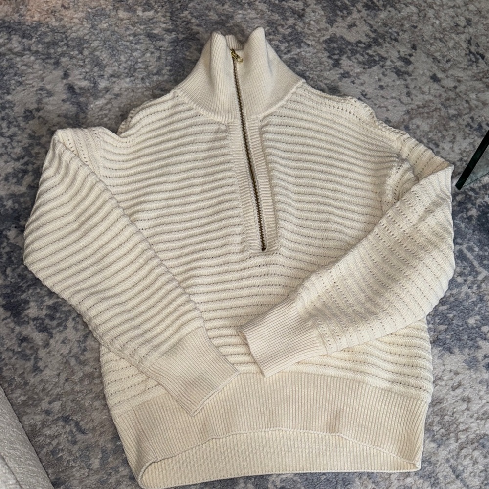 Varley Tara pointelle half zip sweater - Picture 2 of 5